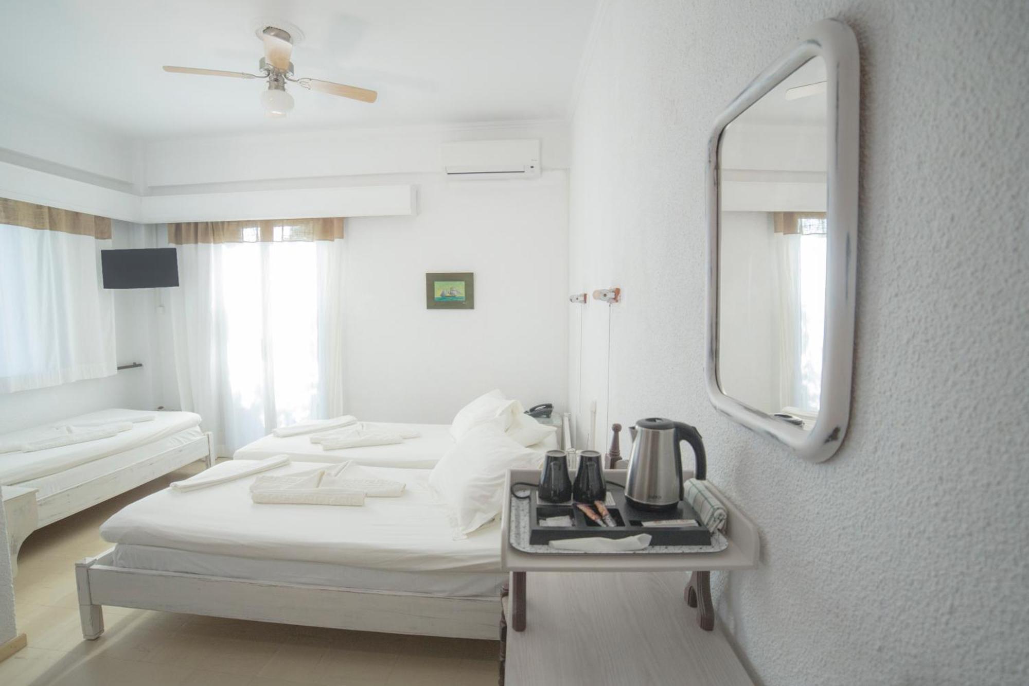 Marina Hotel Ágios Kírykos Eksteriør bilde